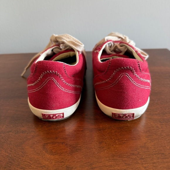 Taos Footwear Red Women's Sneakers - Picture 4 of 6